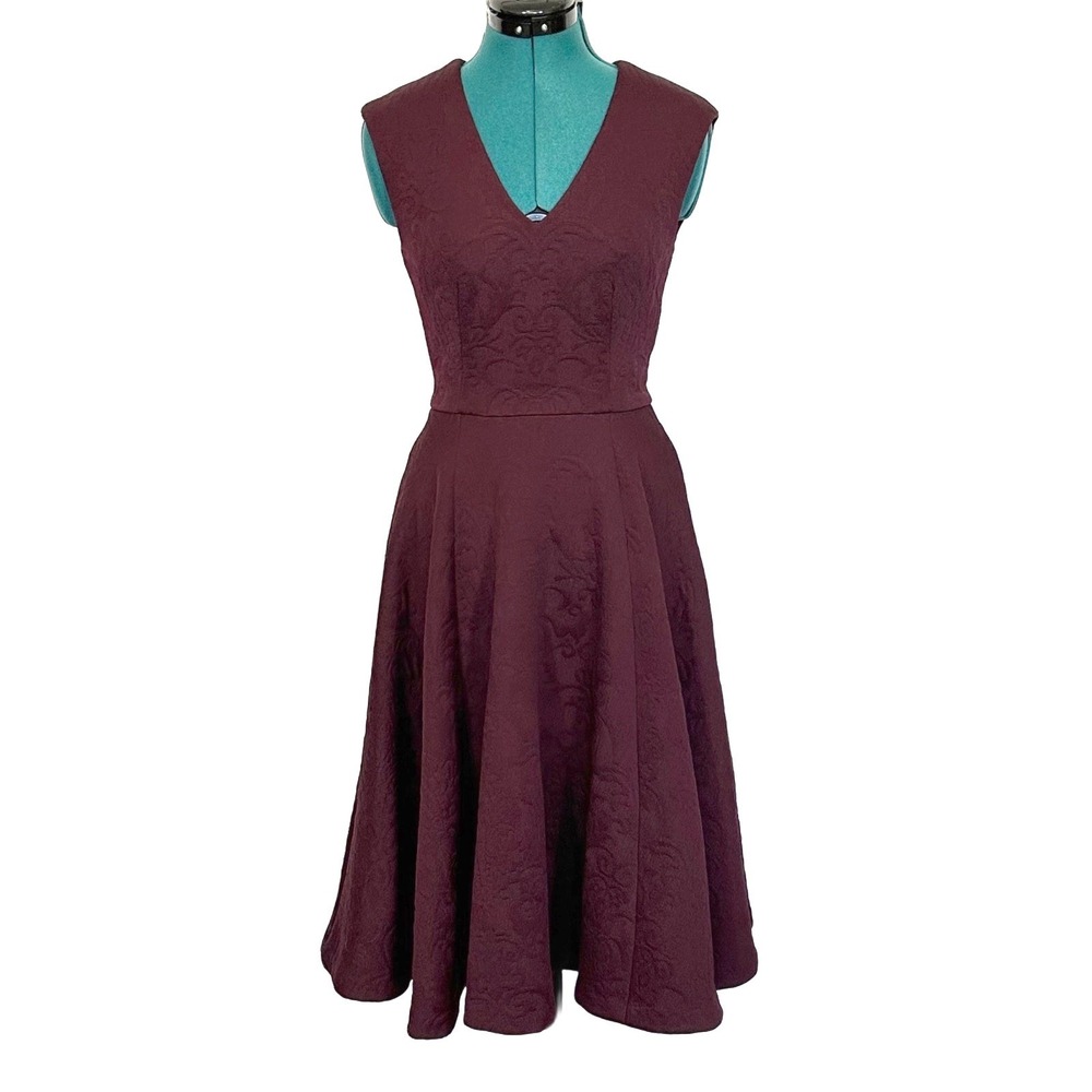 Ted Baker Dhamira Dress Jacquard‎ Fit Flare 1 Burgundy V-Neck Rose Gold Zip Midi